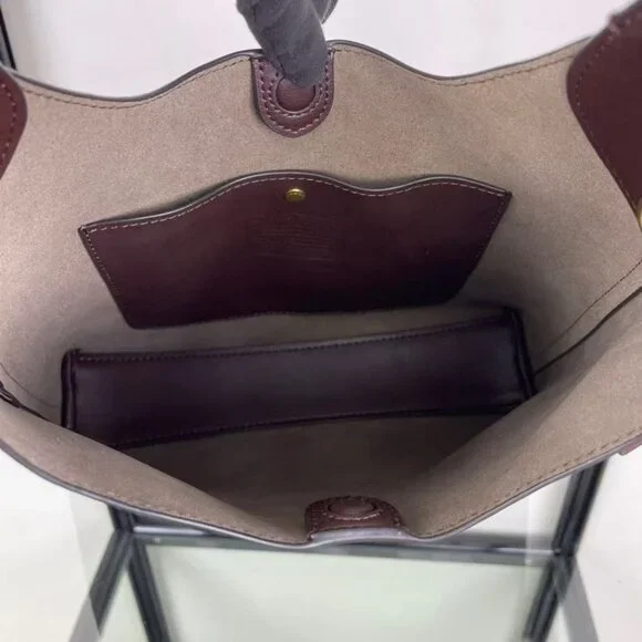 Coach Brooklyn Shoulder Bag 28 – Brass/Maple - Picture 8 of 8